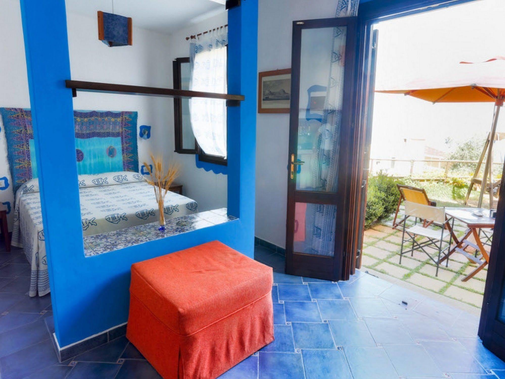 Hotel Clelia Isola di Ustica Exterior photo